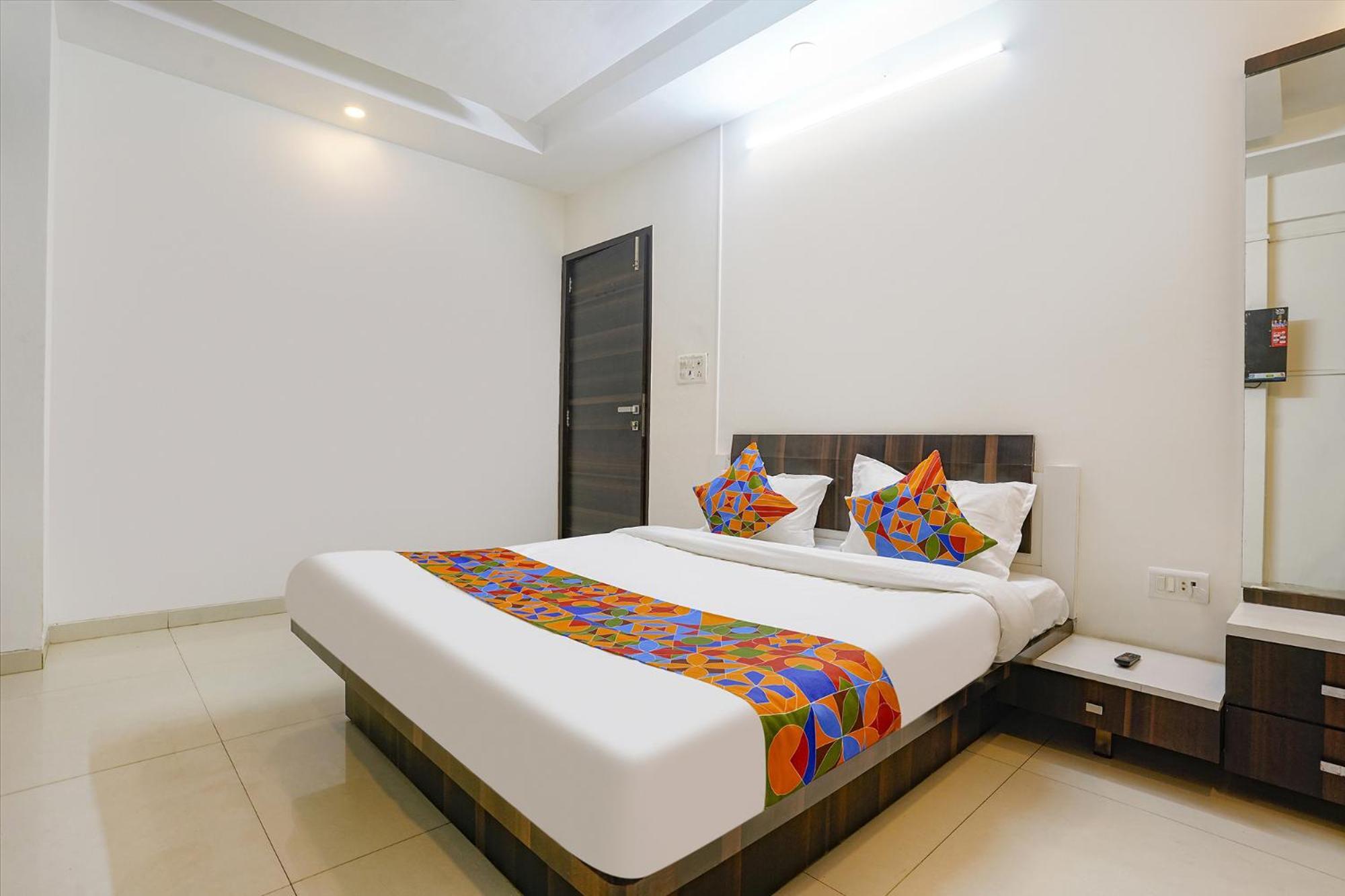 Fabhotel Shree Balaji Apartment Mira-Bhayandar Exterior foto